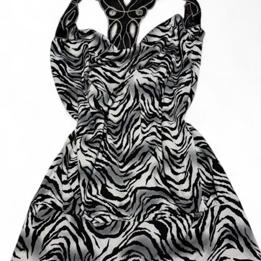Bongo Black And White Zebra Print Y2K Racerback Tank Top